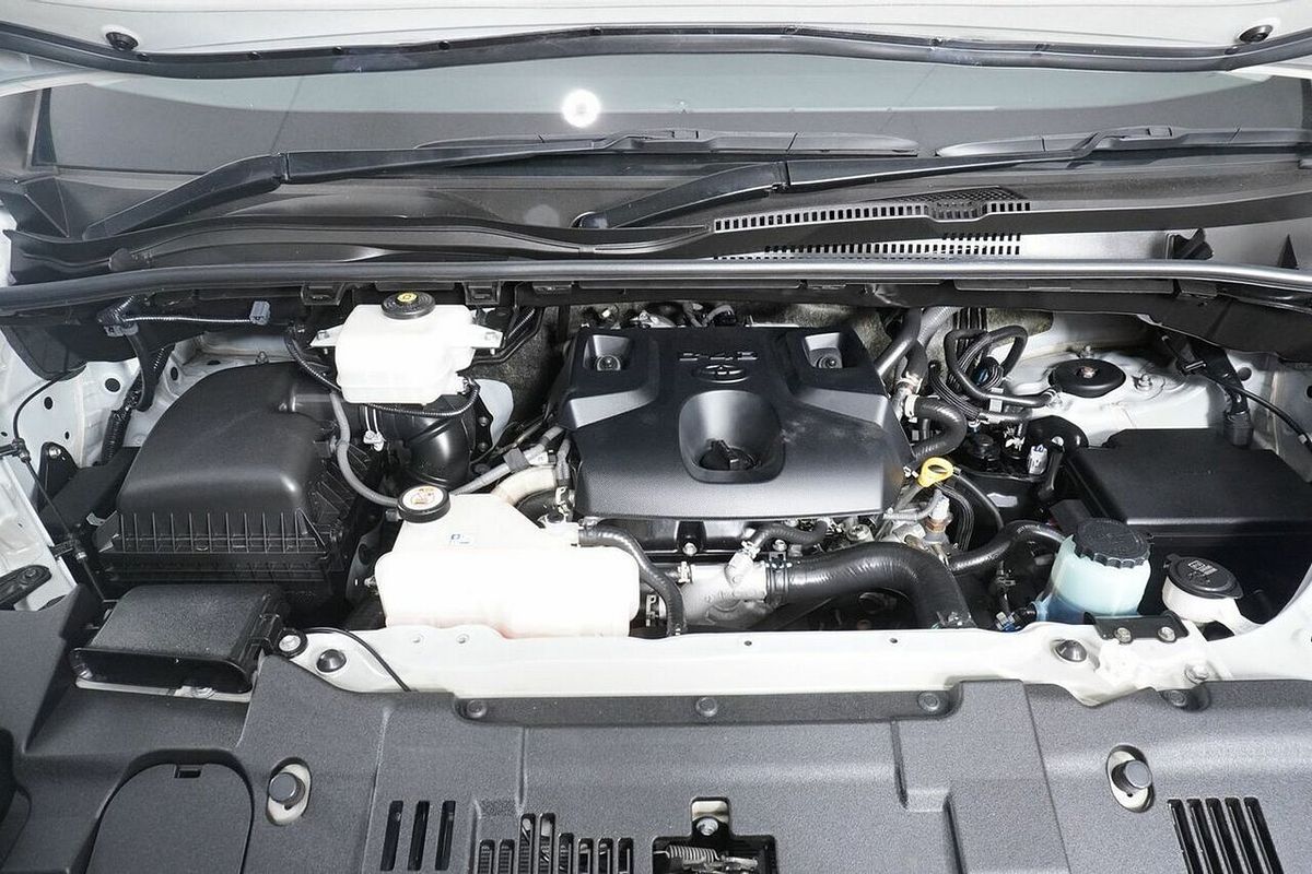 2022 Toyota HiAce LWB GDH300R