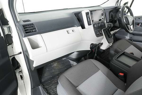 2023 Toyota HiAce Slwb Commuter (12 Seats) GDH322R