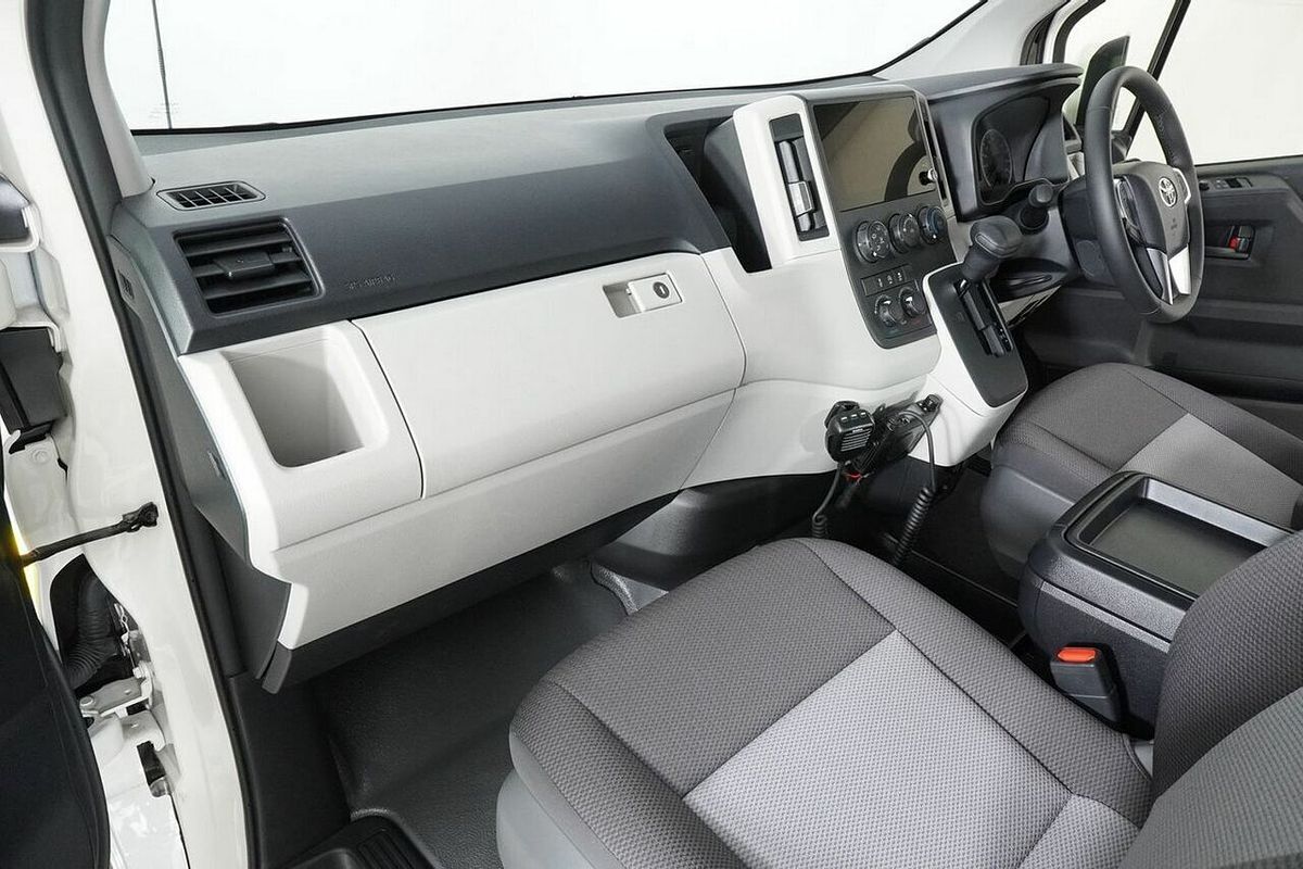 2024 Toyota HiAce Slwb Commuter (12 Seats) GDH322R