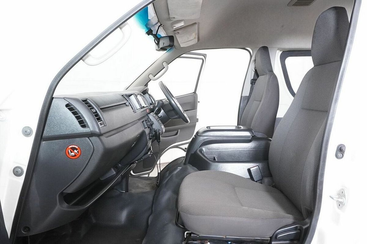 2018 Toyota HiAce Commuter (12 Seats) KDH223R MY16