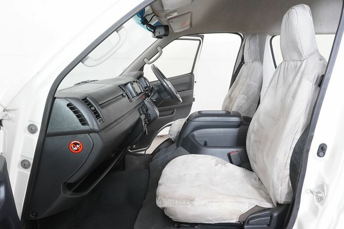 2019 Toyota HiAce Commuter KDH223R MY16