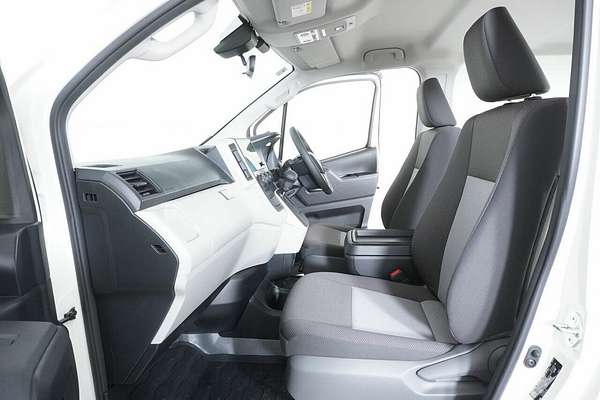 2024 Toyota HiAce LWB GDH300R
