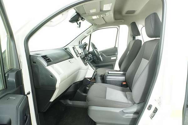 2021 Toyota HiAce Slwb Commuter (12 Seats) GDH322R