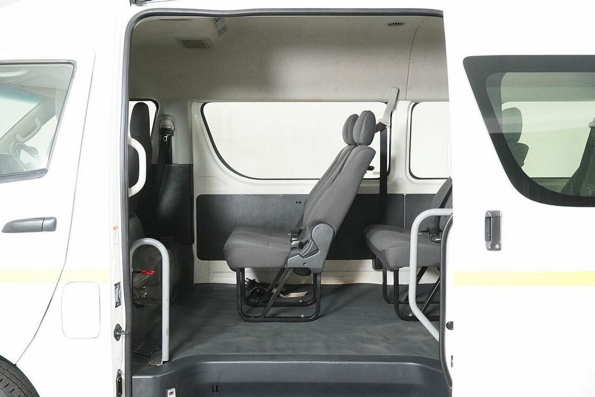 2018 Toyota HiAce Commuter KDH223R MY16