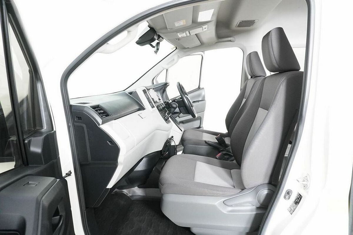 2020 Toyota HiAce Commuter (12 Seats) GDH322R
