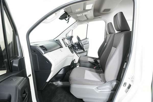 2020 Toyota HiAce Commuter (12 Seats) GDH322R