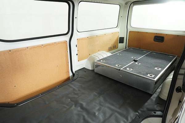 2018 Toyota HiAce DX