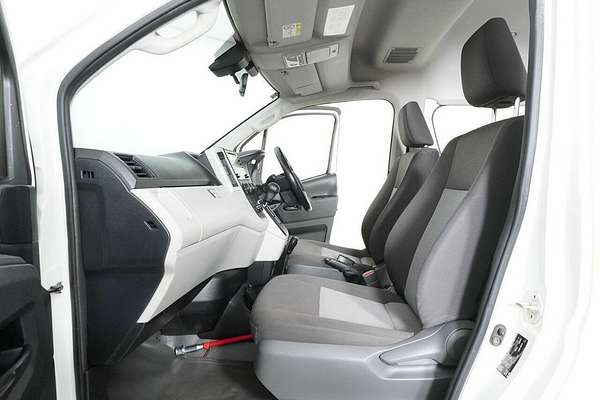 2019 Toyota HiAce Commuter (12 Seats) GDH322R
