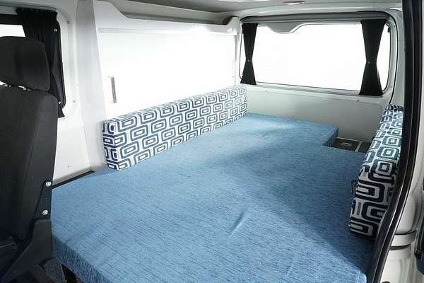 2015 Toyota HiAce LWB TRH201R MY15