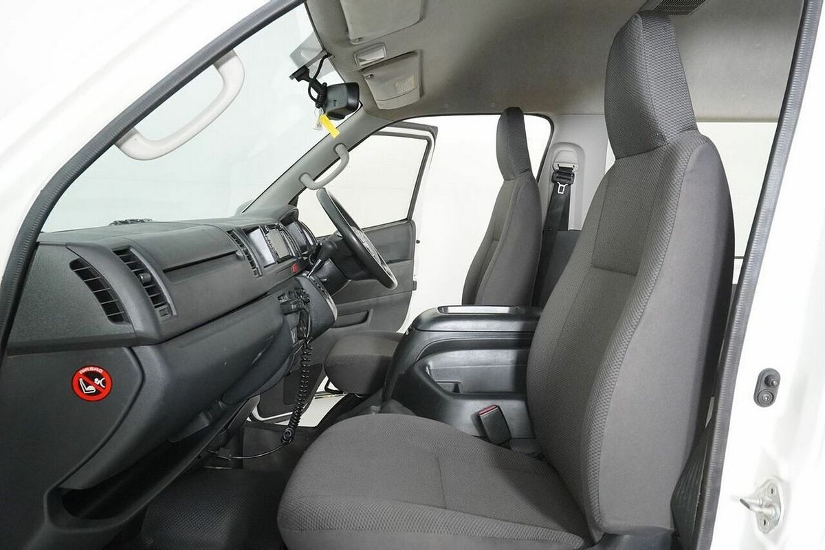 2018 Toyota HiAce Commuter (12 Seats) KDH223R MY16