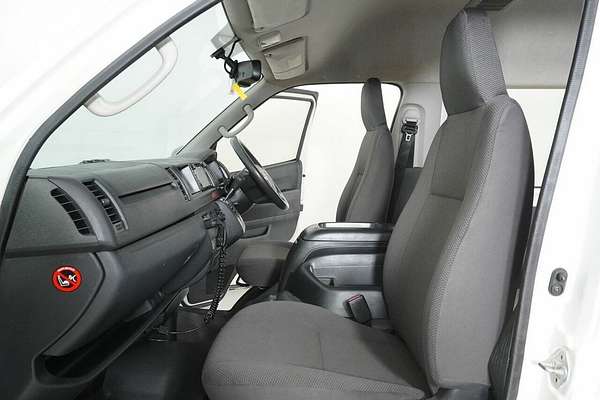 2018 Toyota HiAce Commuter (12 Seats) KDH223R MY16