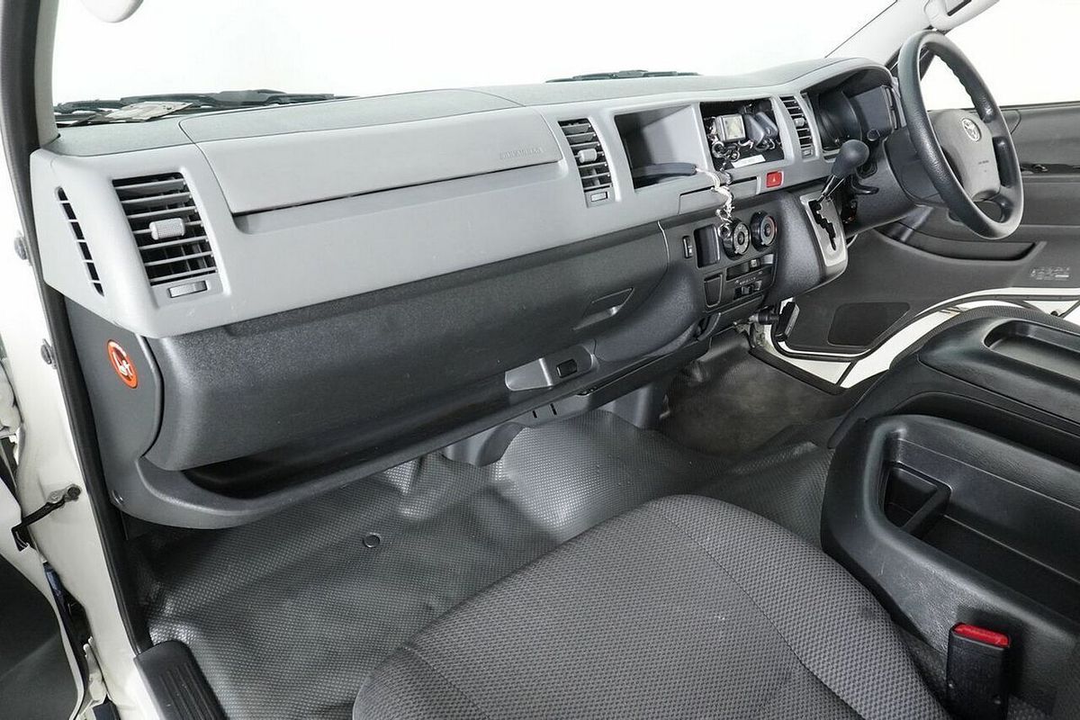 2013 Toyota HiAce Commuter KDH223R MY12 Upgrade
