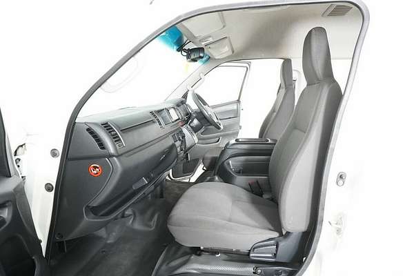 2017 Toyota HiAce Commuter (12 Seats) KDH223R MY16