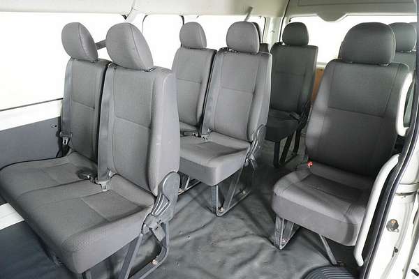 2016 Toyota HiAce Commuter (12 Seats) KDH223R MY16
