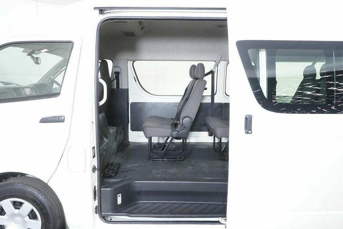 2018 Toyota HiAce Commuter KDH223R MY16