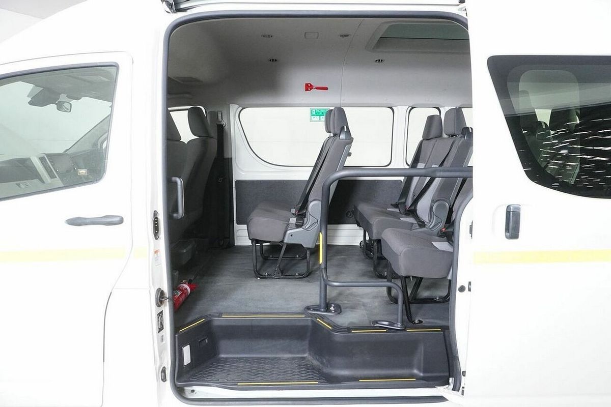 2020 Toyota HiAce Commuter (12 Seats) GDH322R