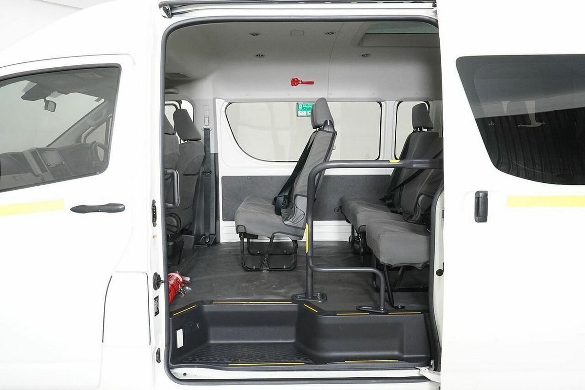 2020 Toyota HiAce Commuter (12 Seats) GDH322R