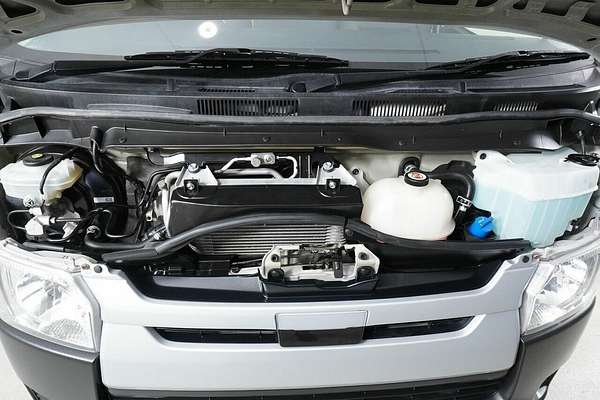 2020 Toyota HiAce DX DX