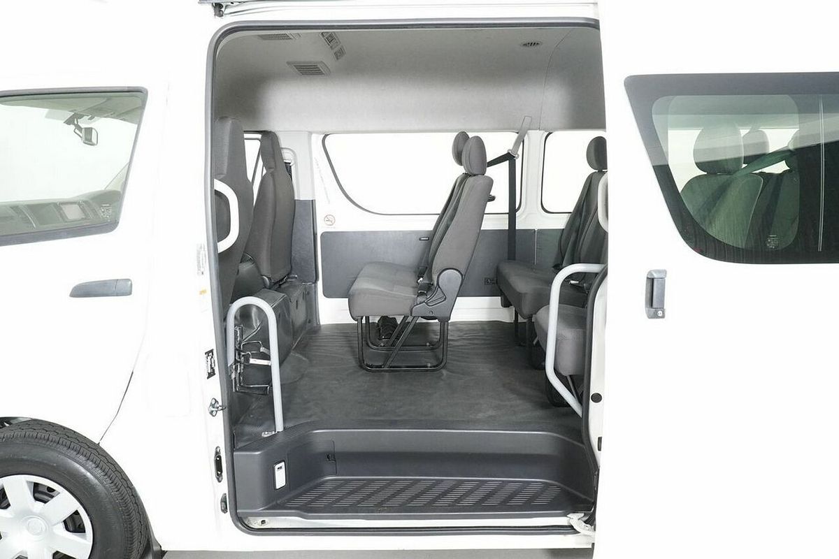 2018 Toyota HiAce Commuter KDH223R MY16