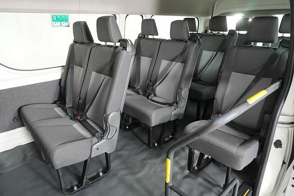 2020 Toyota HiAce Commuter (12 Seats) GDH322R