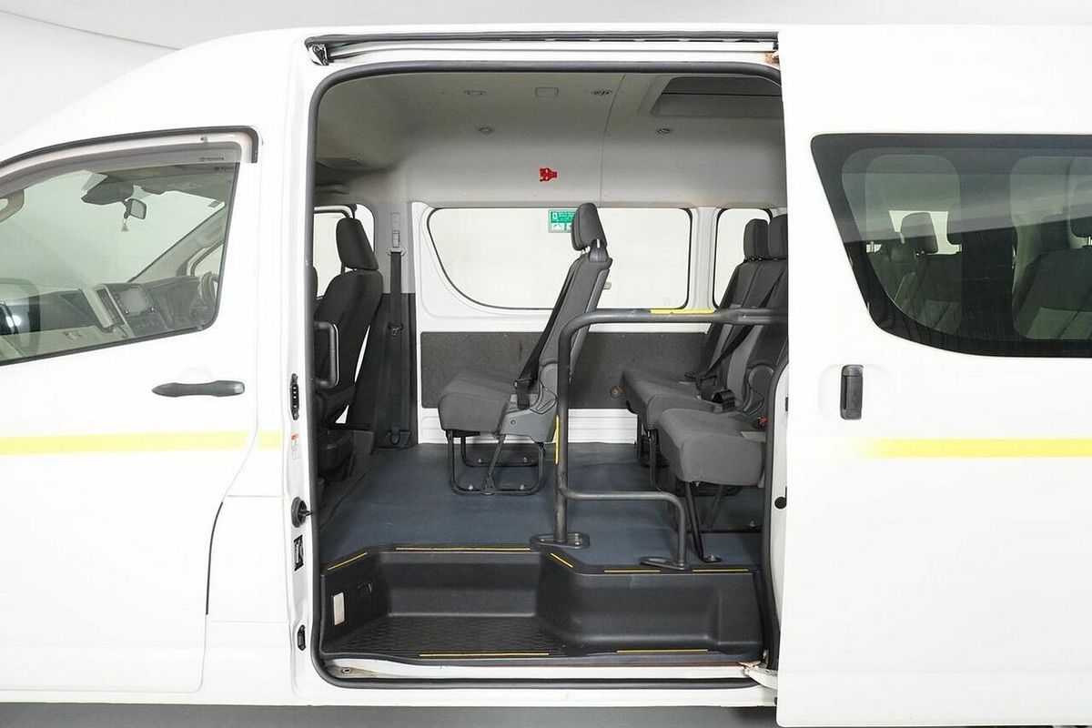 2020 Toyota HiAce Commuter (12 Seats) GDH322R