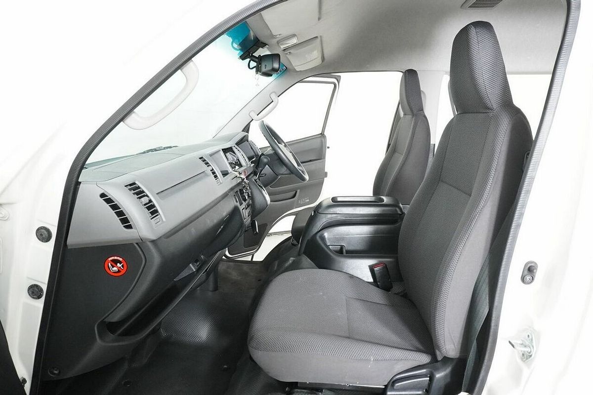 2013 Toyota HiAce Commuter KDH223R MY12 Upgrade