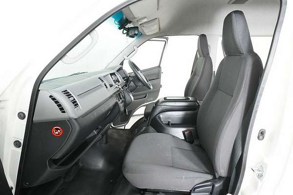 2013 Toyota HiAce Commuter KDH223R MY12 Upgrade
