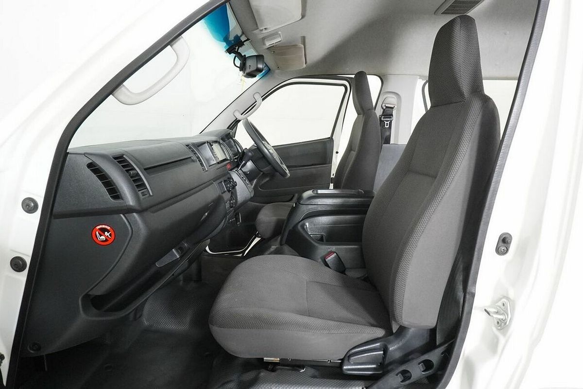 2019 Toyota HiAce Commuter KDH223R MY16
