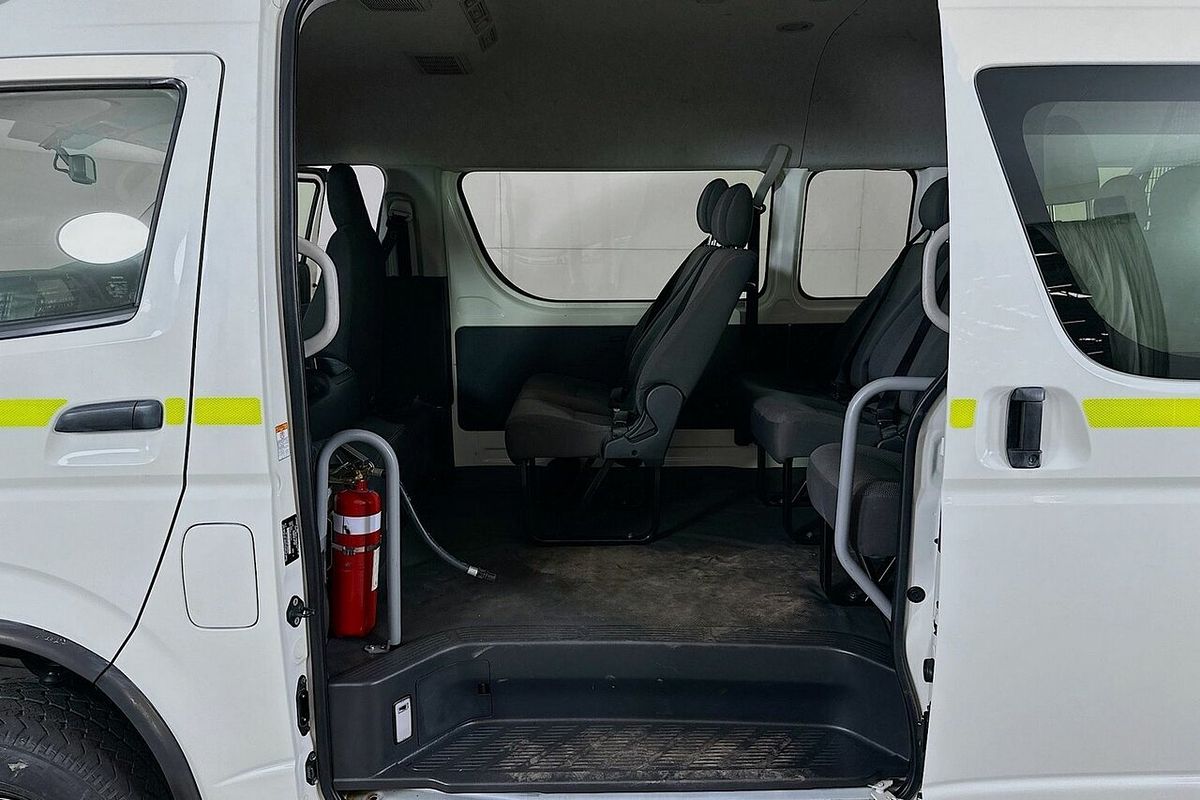2018 Toyota HiAce Commuter (12 Seats) KDH223R MY16