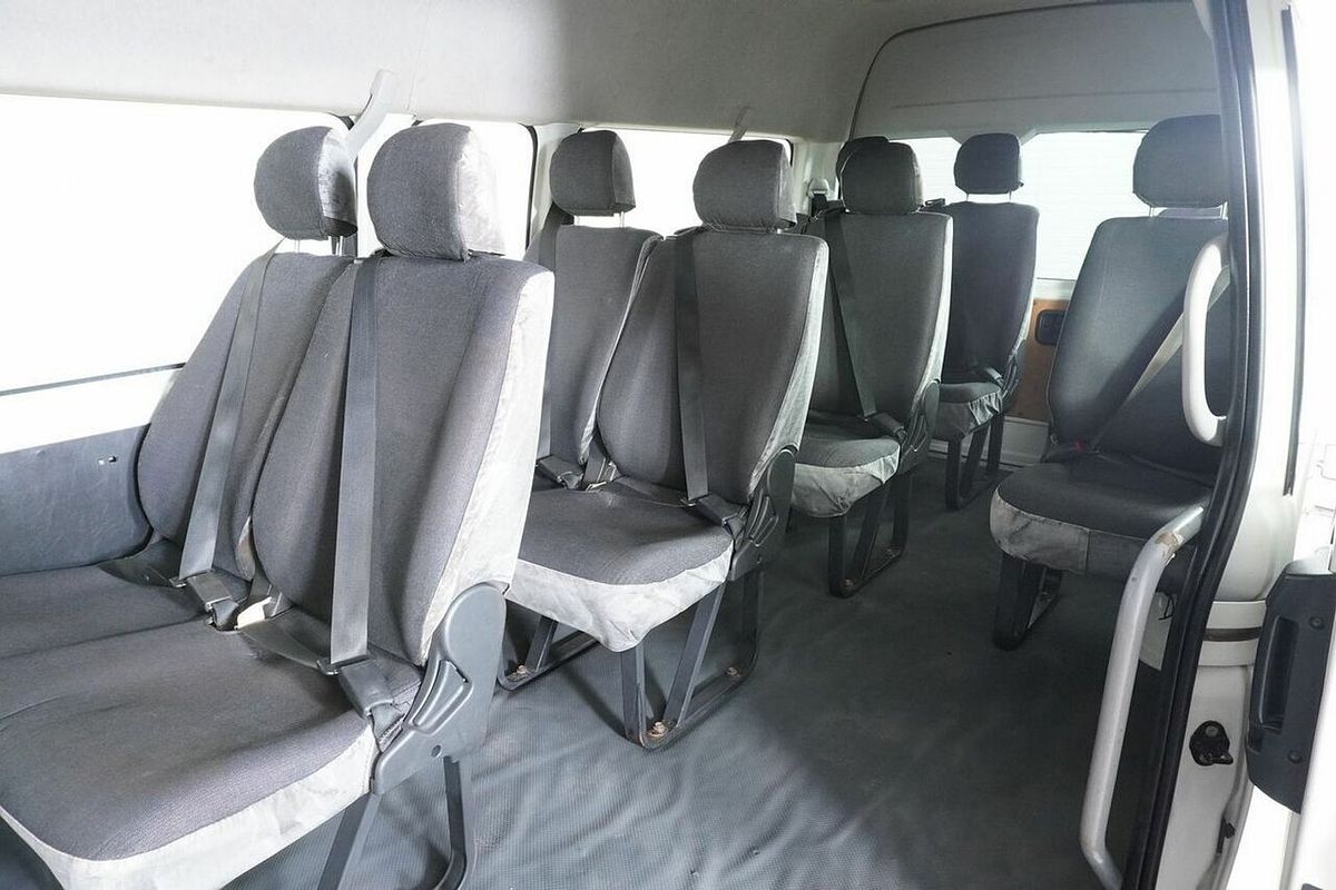 2018 Toyota HiAce Commuter (12 Seats) KDH223R MY16