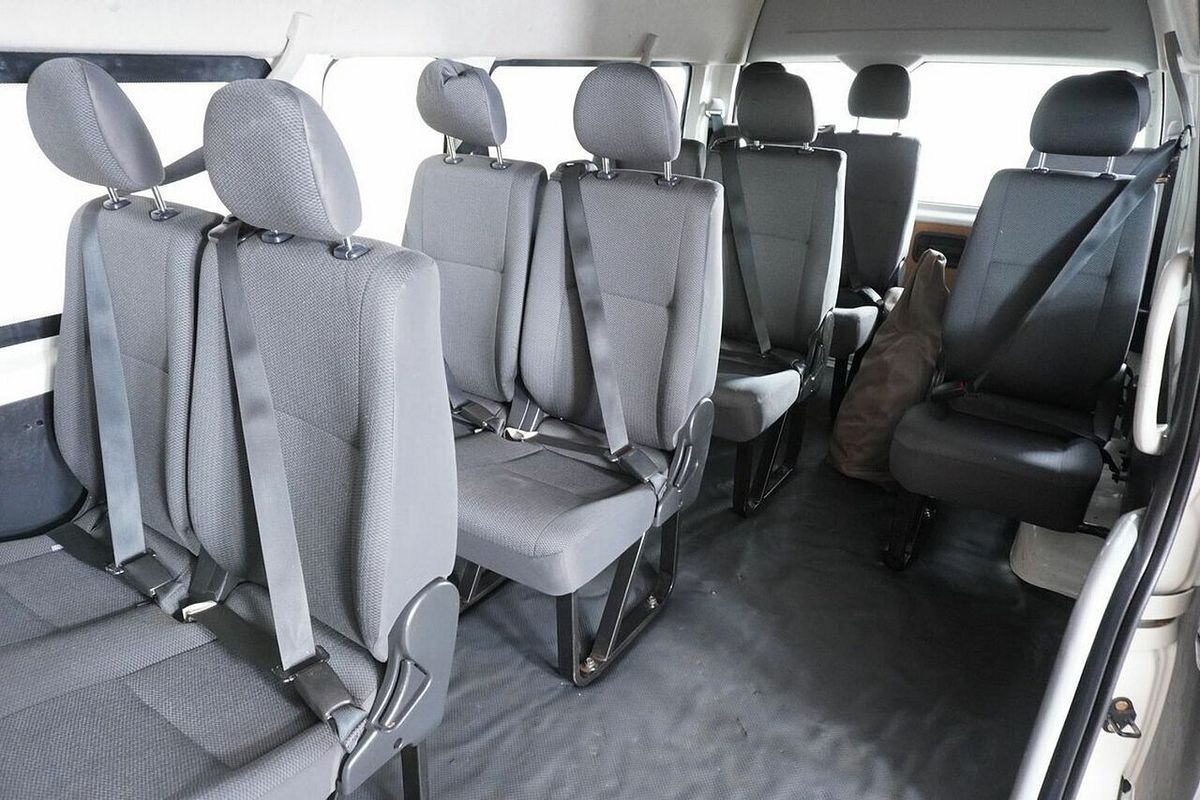 2018 Toyota HiAce Commuter (12 Seats) KDH223R MY16