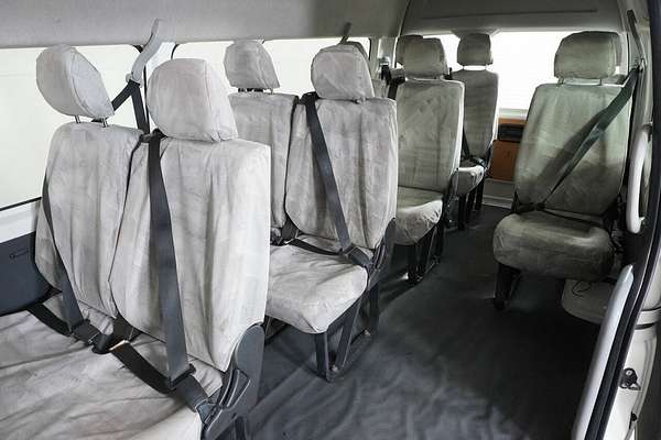 2019 Toyota HiAce Commuter KDH223R MY16