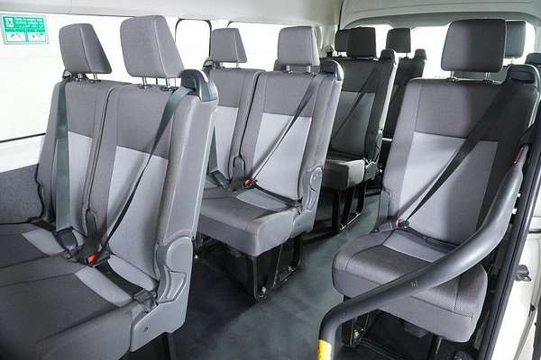 2020 Toyota HiAce Commuter (12 Seats) GDH322R