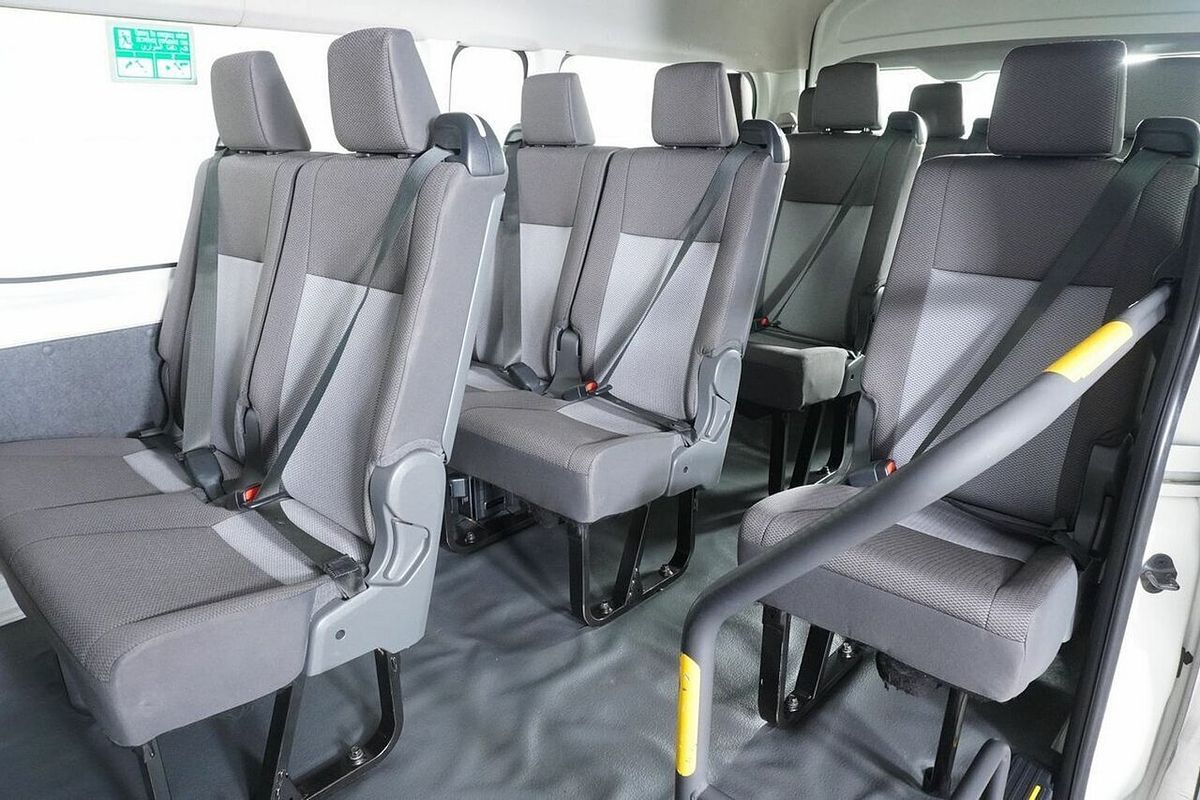 2019 Toyota HiAce Commuter (12 Seats) GDH322R