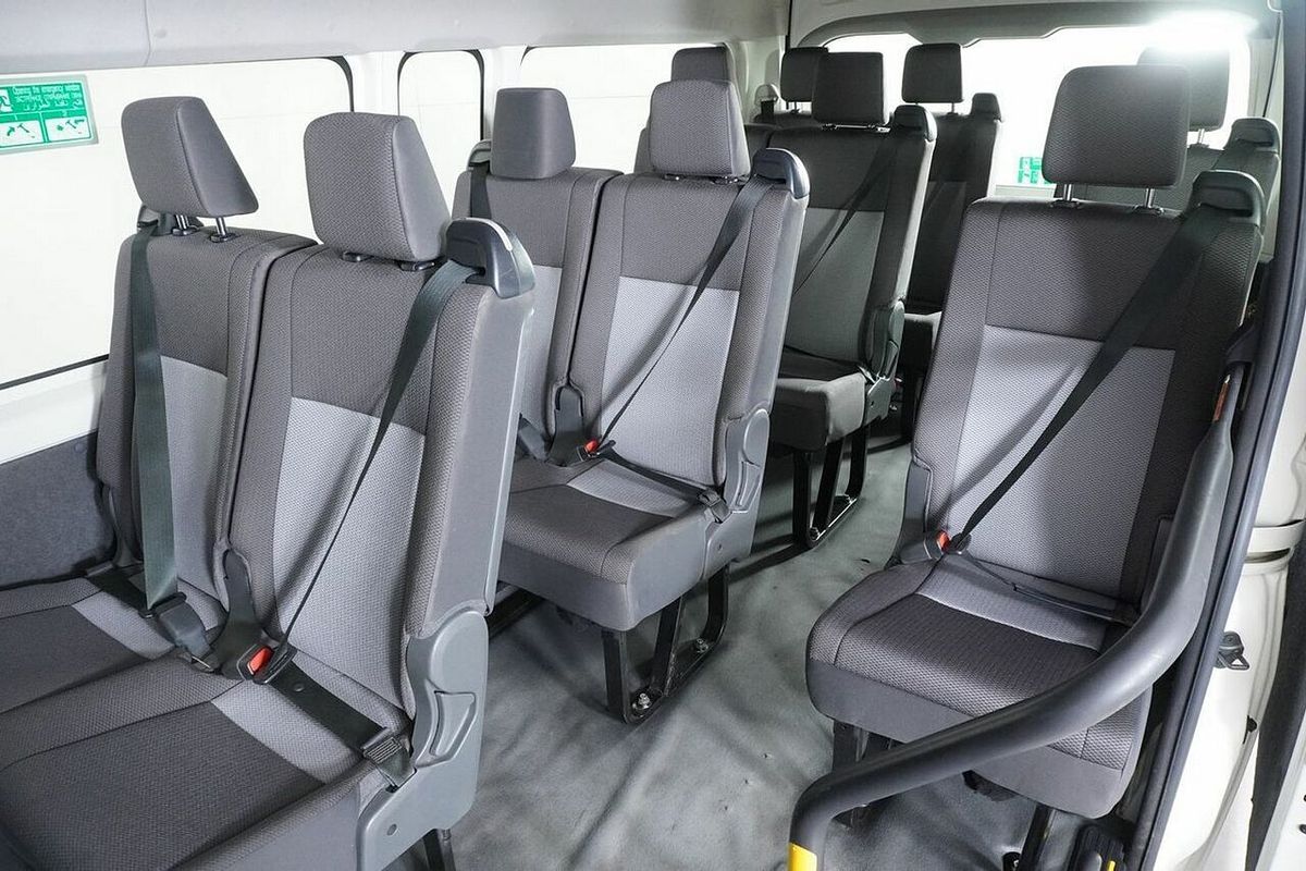 2020 Toyota HiAce Commuter (12 Seats) GDH322R