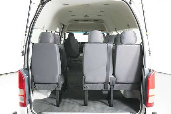 2018 Toyota HiAce Commuter KDH223R MY16