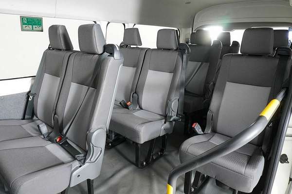 2020 Toyota HiAce Commuter (12 Seats) GDH322R