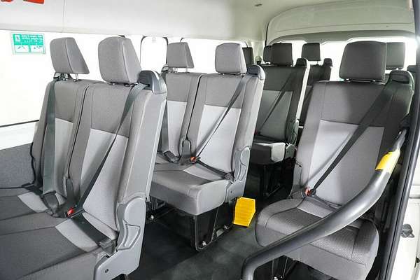 2020 Toyota HiAce Commuter (12 Seats) GDH322R