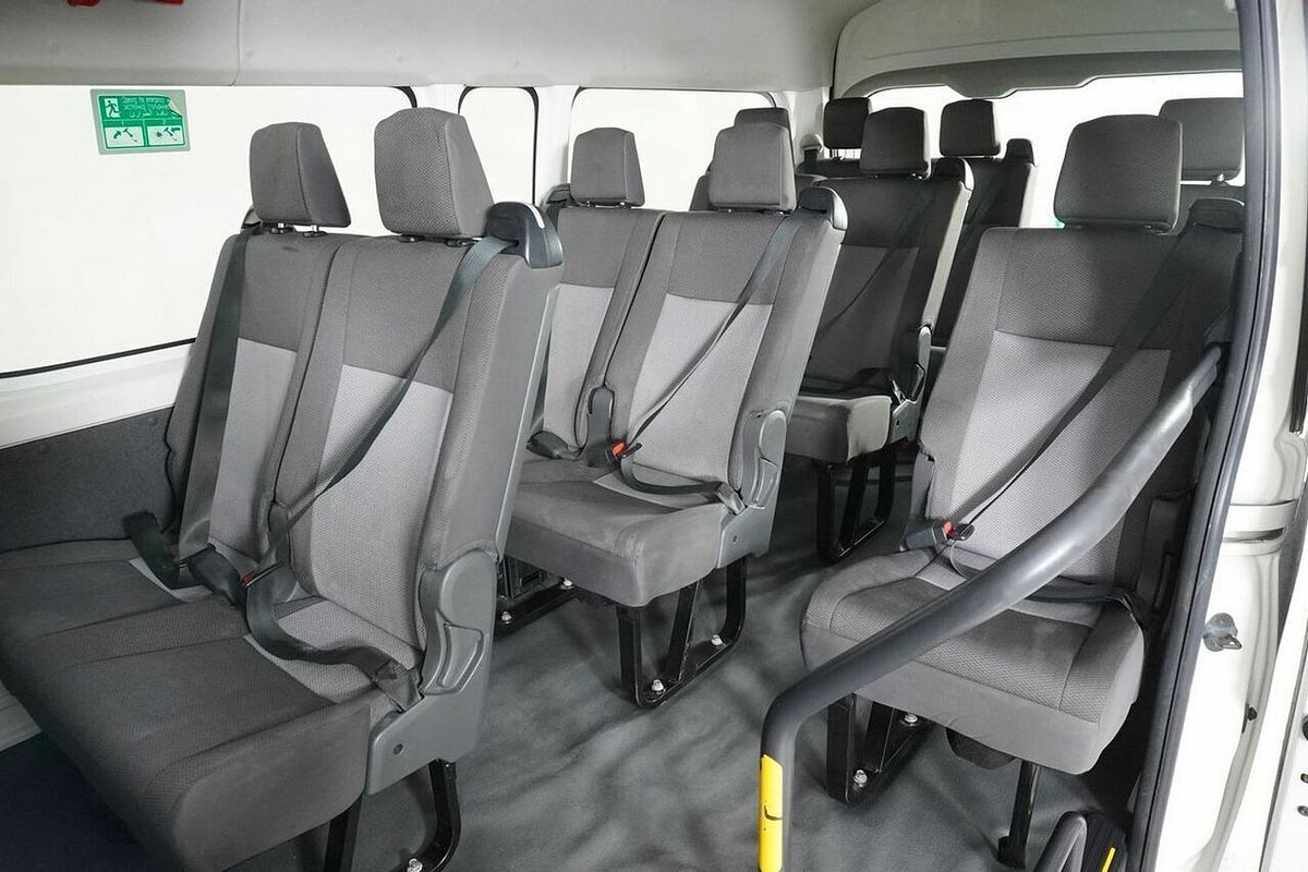 2019 Toyota HiAce Commuter (12 Seats) GDH322R