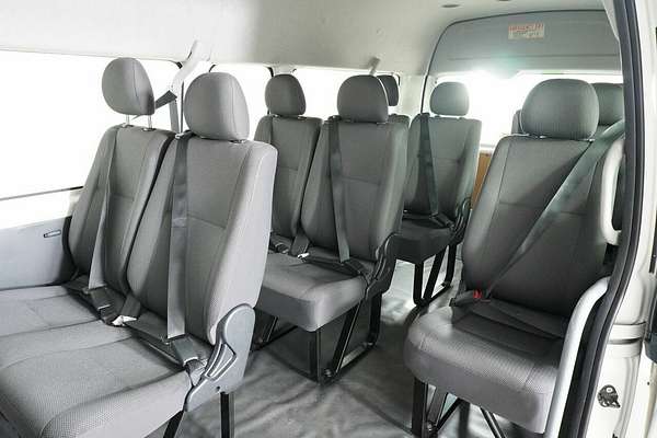 2018 Toyota HiAce Commuter KDH223R MY16