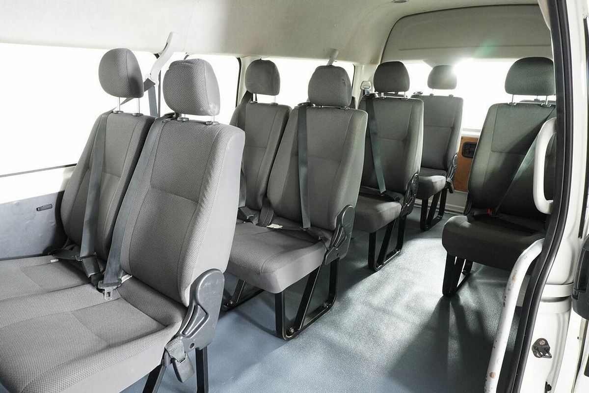 2017 Toyota HiAce Commuter KDH223R MY16
