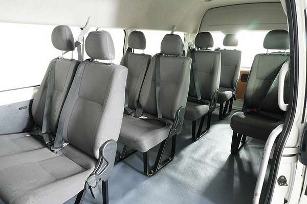2017 Toyota HiAce Commuter KDH223R MY16