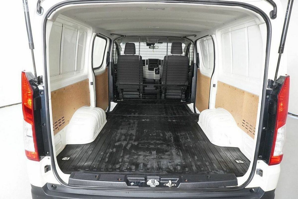 2021 Toyota HiAce LWB GDH300R