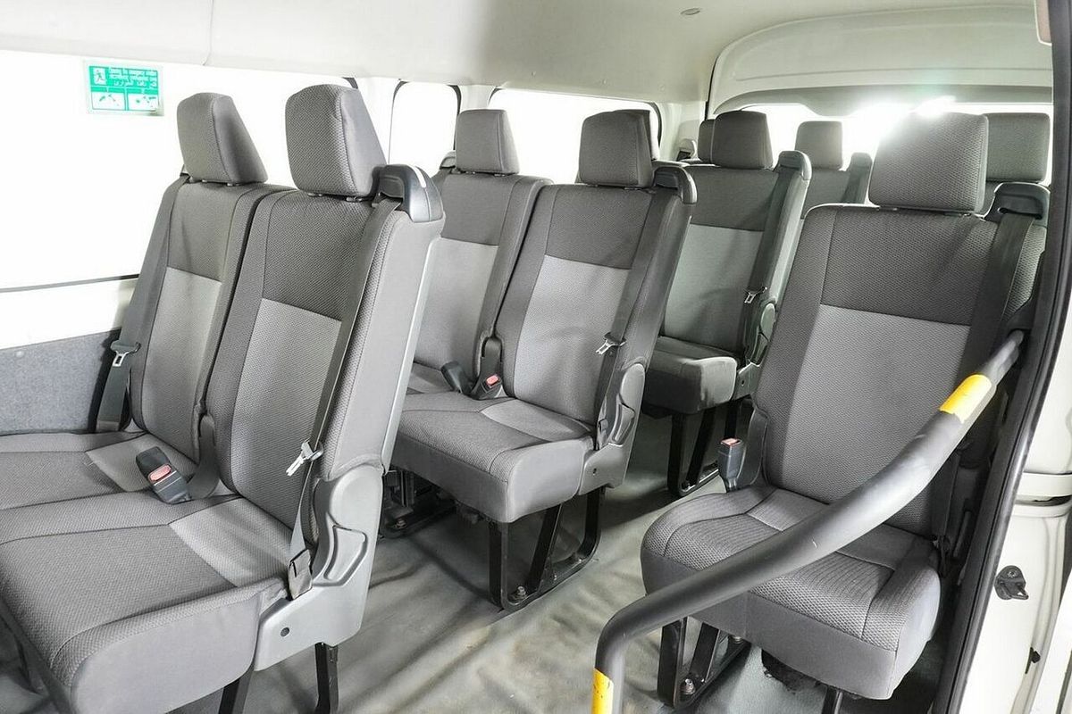 2019 Toyota HiAce Commuter (12 Seats) GDH322R
