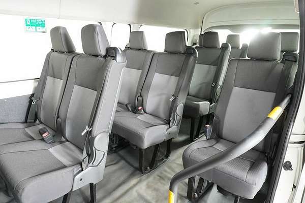 2019 Toyota HiAce Commuter (12 Seats) GDH322R