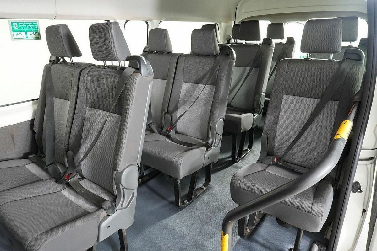 2020 Toyota HiAce Commuter (12 Seats) GDH322R