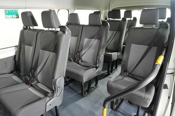 2020 Toyota HiAce Commuter (12 Seats) GDH322R