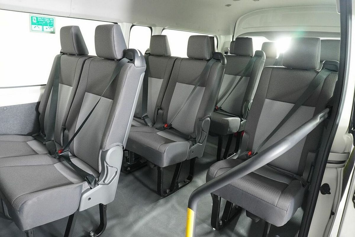 2023 Toyota HiAce Slwb Commuter (12 Seats) GDH322R