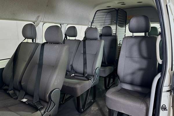 2018 Toyota HiAce Commuter (12 Seats) KDH223R MY16