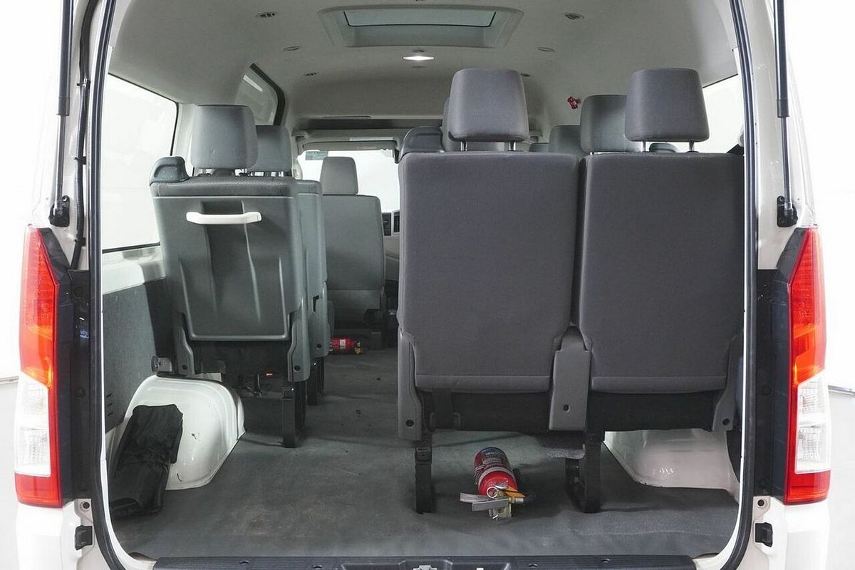 2020 Toyota HiAce Commuter (12 Seats) GDH322R